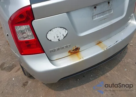 2009 Kia Rondo Lx V6 z USA, uszkodzony, nr VIN KNAFG526697252826